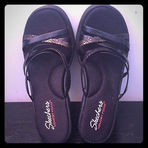 🏖Skechers strappy Sandals ☀️